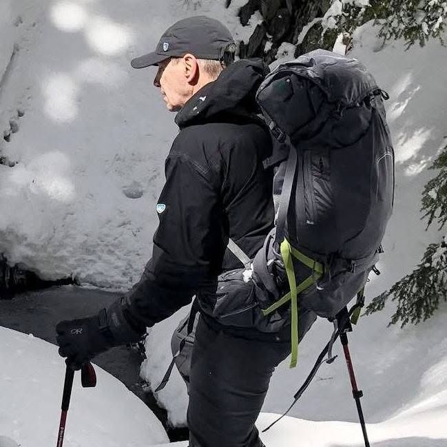 Mark Randall, Web Design by Mark, backpacking in the Cascades
